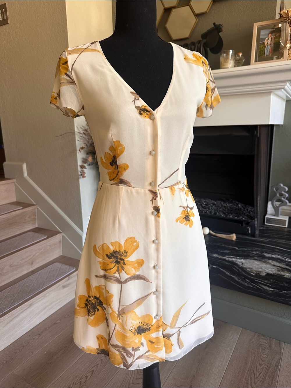 Aritzia Wilfred Cream & Yellow Floral Button-Up Summer Dress | Size 00